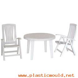 plastic table chairs