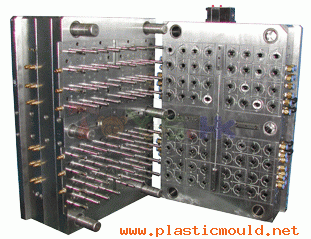 Plastic injection mould